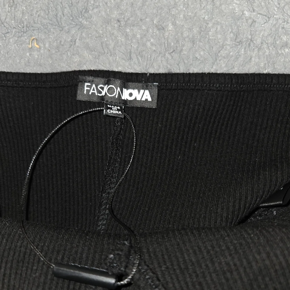 Fashion Nova Elegant Black Ribbed Top - Picture 5 of 6